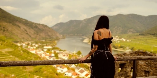 Sunset Castle with JJ - Wenn die Sonne die Mauern vergoldet