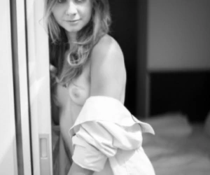 Summertime Wake Up with Melanie