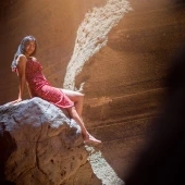 Lightfull Caves with Siani