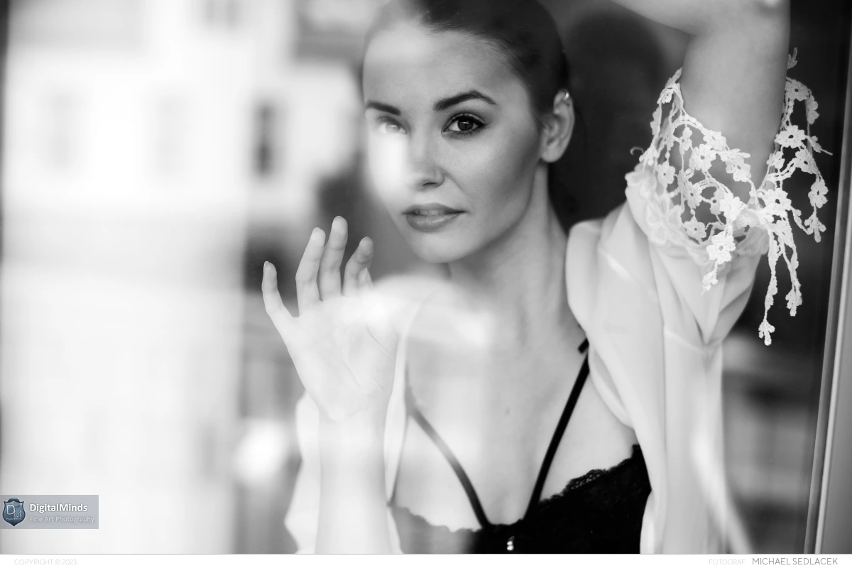 Window To The Soul with Elilith 05494